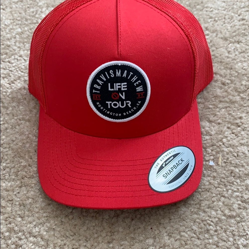 Travis Matthew hat